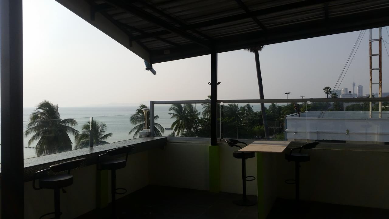 Barfly Pattaya Hotel หาดจอมเทียน ภายนอก รูปภาพ