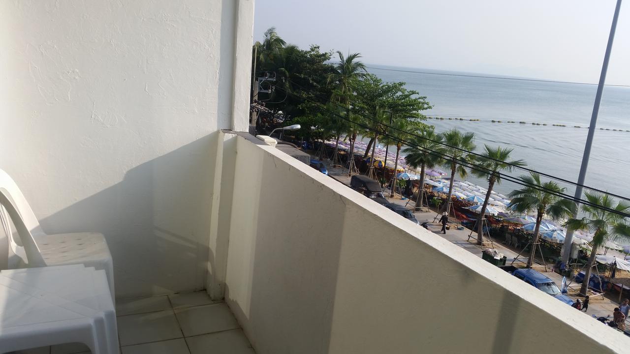 Barfly Pattaya Hotel หาดจอมเทียน ภายนอก รูปภาพ