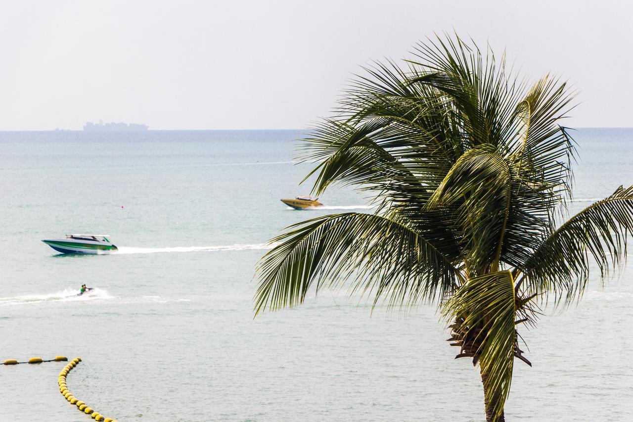 Barfly Pattaya Hotel หาดจอมเทียน ภายนอก รูปภาพ